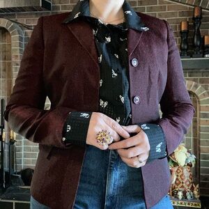 Le Suit Women's Merlot Blazer Textured with Irridescent Thread.